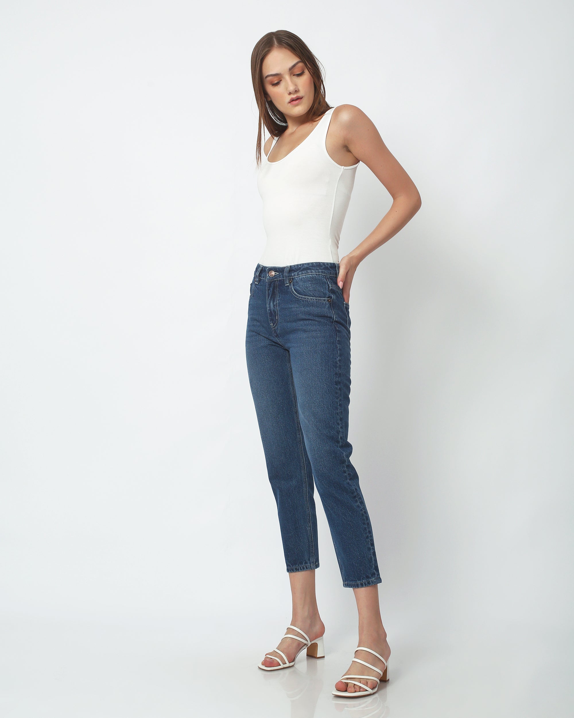 Roadster Women Blue Skinny Fit Mid-Rise Clean Look Stretchable Jeans Price  in India, Full Specifications & Offers | DTashion.com